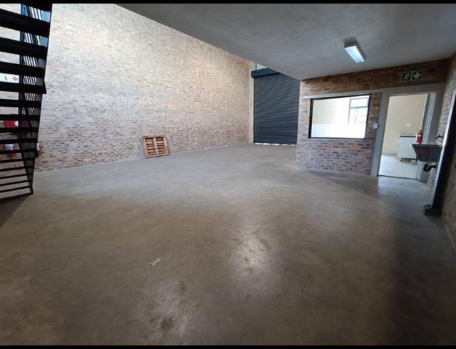 INDUSTRIAL PROPERTY TO RENT IN LASER PARK